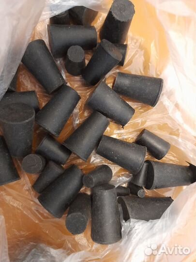 Пробки резиновые на 10 для химпосуды