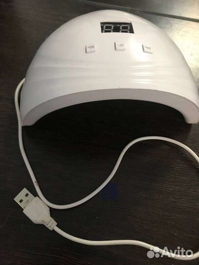Лампа для сушки ногтей