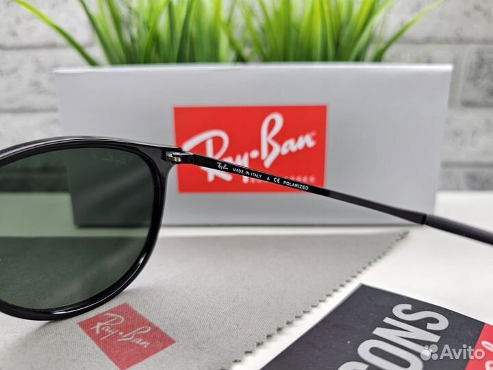 Очки Ray Ban Erika 4171 601/2P Polarized Зеленые