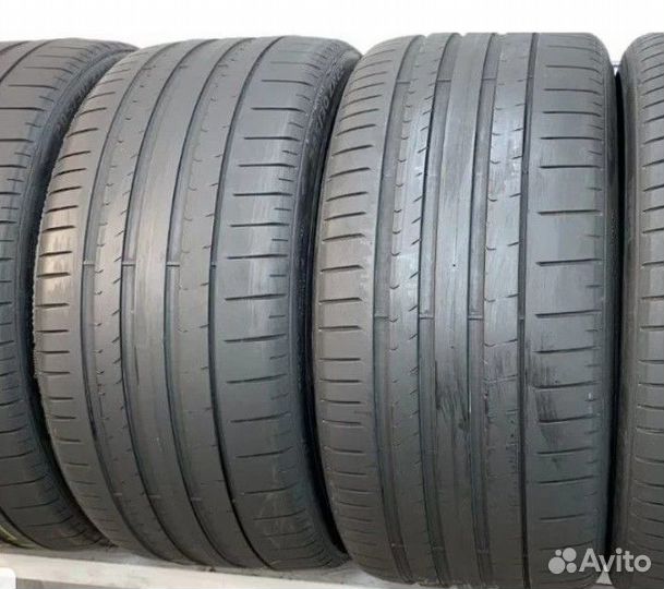 Pirelli P Zero PZ4 285/40 R22