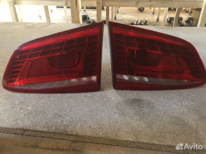 Стоп в крышку багажника универсал Passat B7