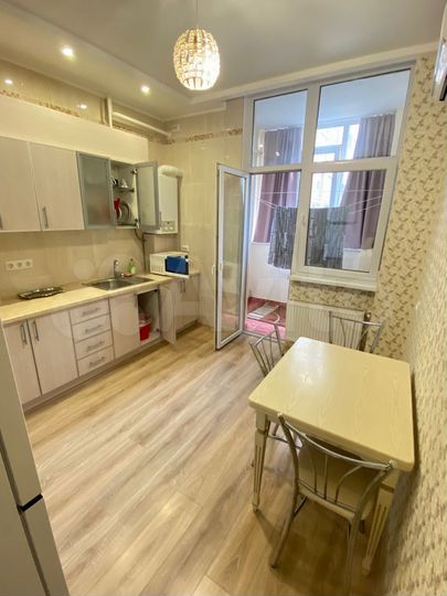 1-к. квартира, 38 м², 1/10 эт.