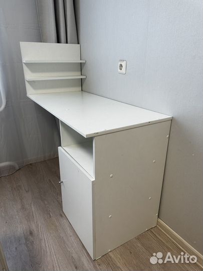Стол