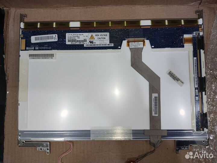Матрица 15,4 дюйма