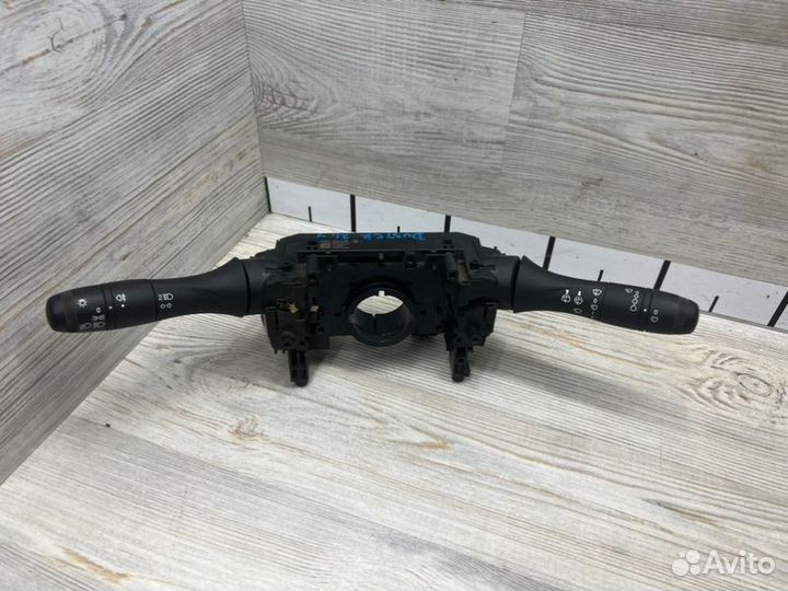 Переключатель подрулевой Renault Duster пробег