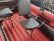 Складное кресло с поворотным механизмом для лодки
