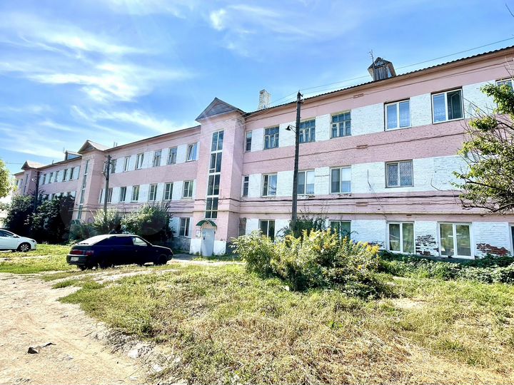 3-к. квартира, 80 м², 1/4 эт.