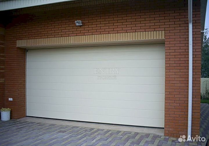 Секционные ворота