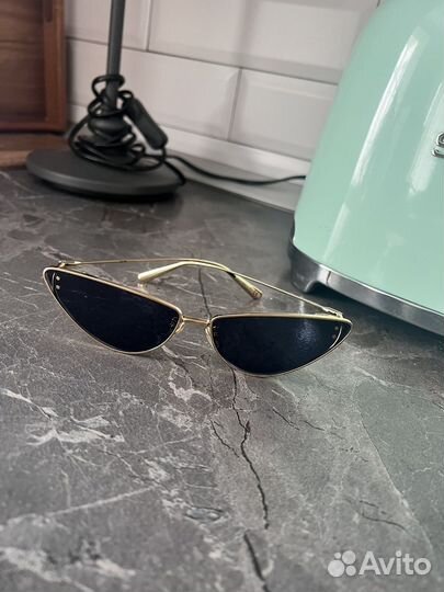 Солнцезащитные очки YSL