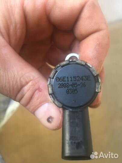 Клапан электромагнитный ауди А4 В8 3,2 06Е115243Е