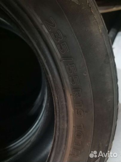 Kumho 722 235/55 R19