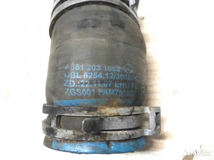 Патрубок системы охлаждения Mercedes Sprinter W906