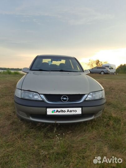 Opel Vectra 1.6 МТ, 1998, 289 600 км