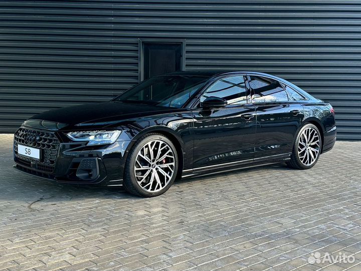 Audi S8 4.0 AT, 2024