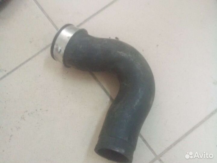 Патрубок интеркуллера Mercedes ML163 A1635016182