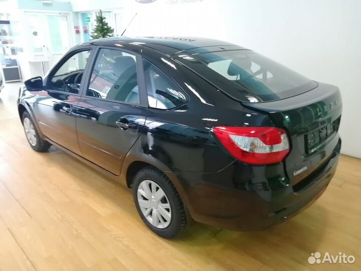 LADA Granta 1.6 МТ, 2023