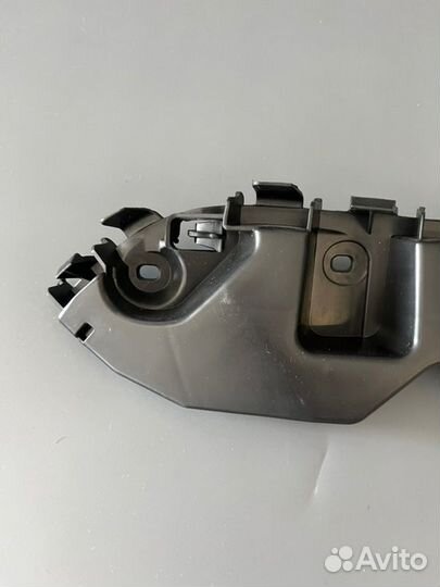 Крепление бампера renault duster 10-21 rh