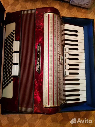 Аккордеон Weltmeister новый