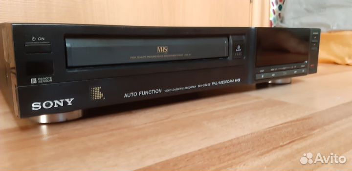 Видеомагнитофон Sony slv-262