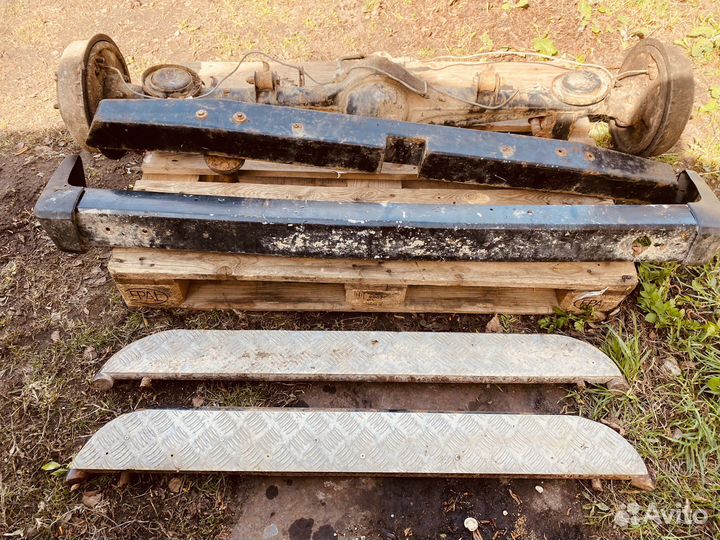 Запчасти на ниву 2121