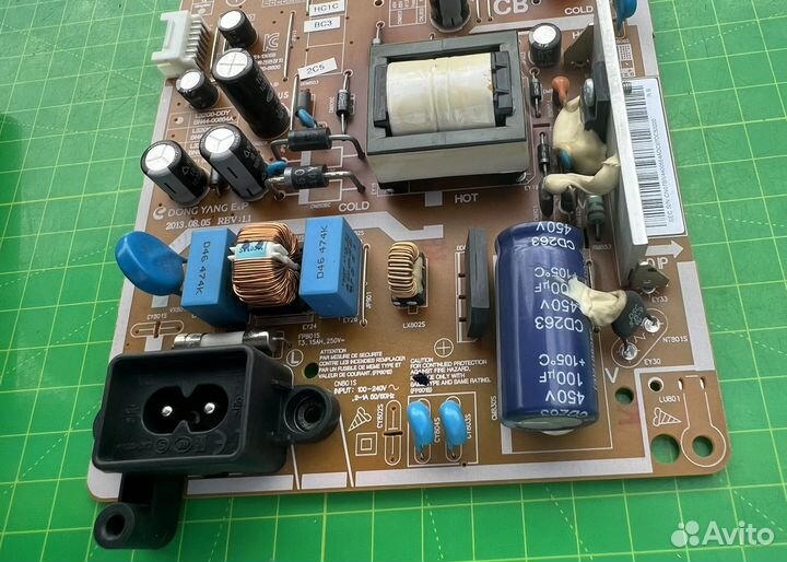 BN44-00664A samsung UE32FH4003W