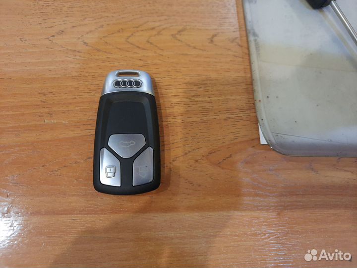 Смарт ключ audi