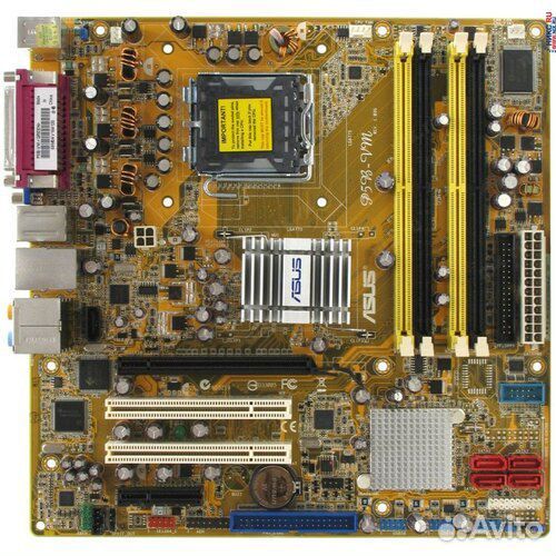 Материнская плата с процессором и памятью