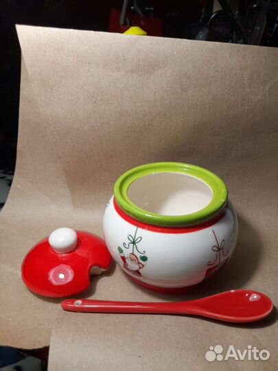 Керамическая сахарница с ложкой