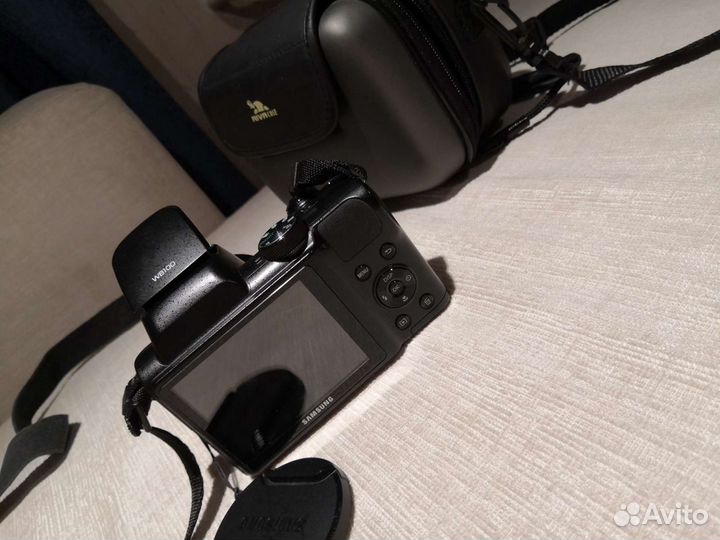 Компактный фотоаппарат