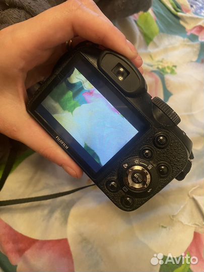 Компактный фотоаппарат