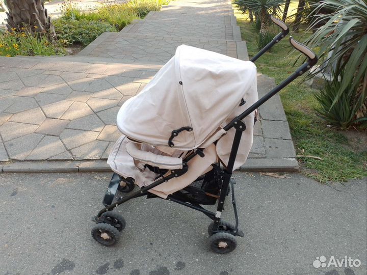 Прогулочная коляска трость
