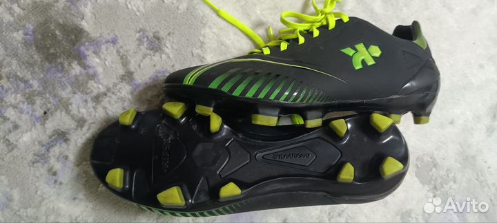 Футбольные бутсы kipsta