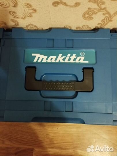 Аккумуляторный набор Makita 5в1