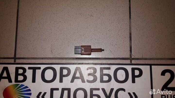 Датчик стоп-сигнала Nissan