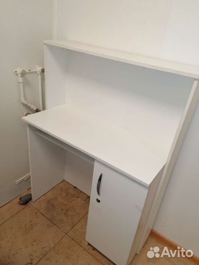 Стойка ресепшн бу