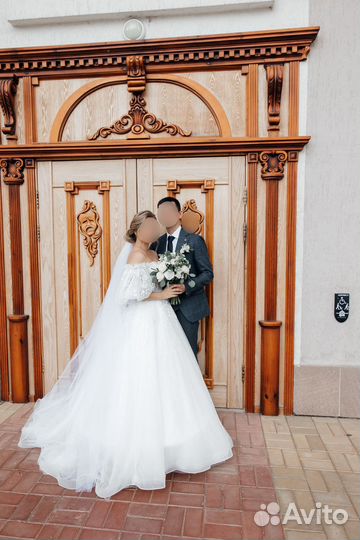 Свадебное платье