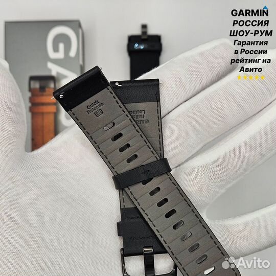 Garmin Venu 3 Slate stainless steel bezel with bla