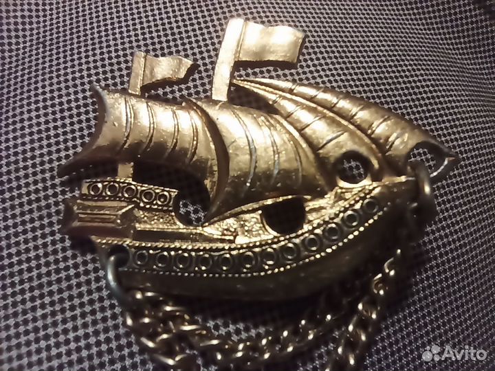 Значок СССР кораблик