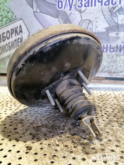 Вакуумный усилитель тормозов Peugeot 107