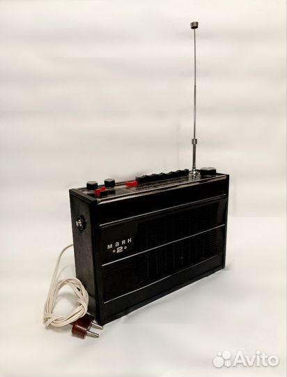 Армейский радиоприемник Маяк-2