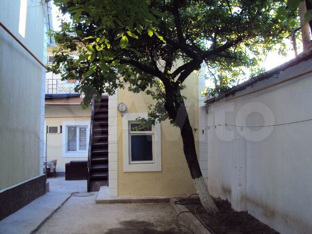 Дом 204 м² на участке 2,5 сот.