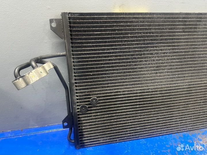 Радиатор кондиционера Volkswagen Touareg GP