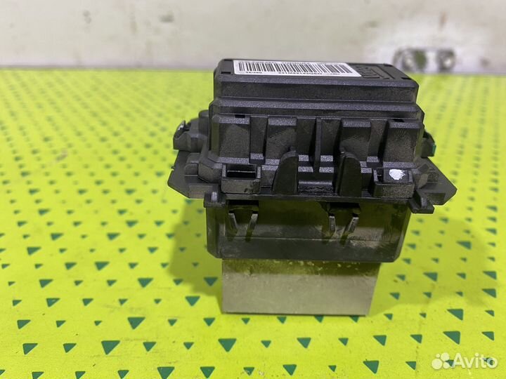 Резистор печки Nissan X-Trail T32 27761-4BC0A