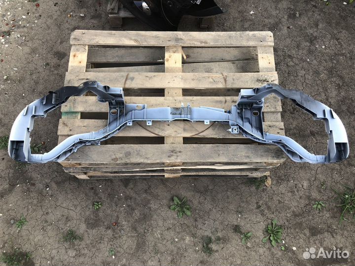 Передняя панель (телевизор) от Форд Фокус 3