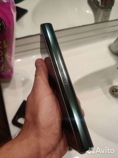 Samsung Galaxy Z fold 3