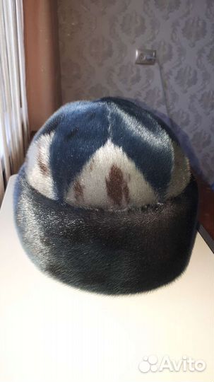 Женсаая шапка из меха нерпы