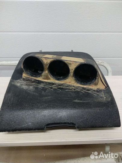 Подиум заготовка на Subaru Forester SG под датчики