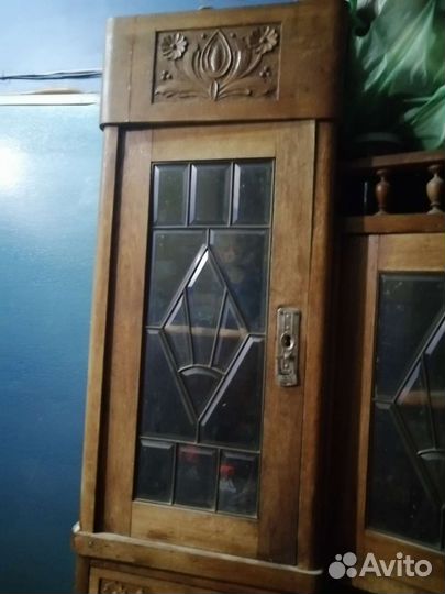 Старинный буфет