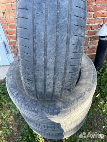 Bridgestone Alenza 001 235/65 R17