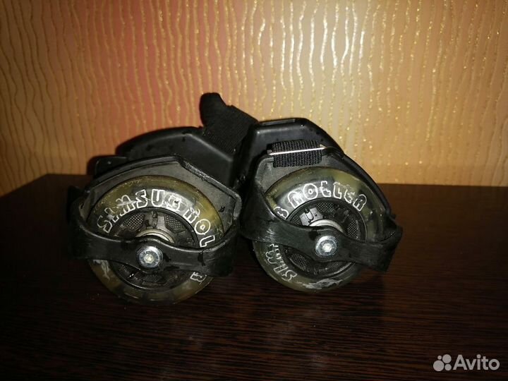 Ролики светящиеся на обувь, на пятку